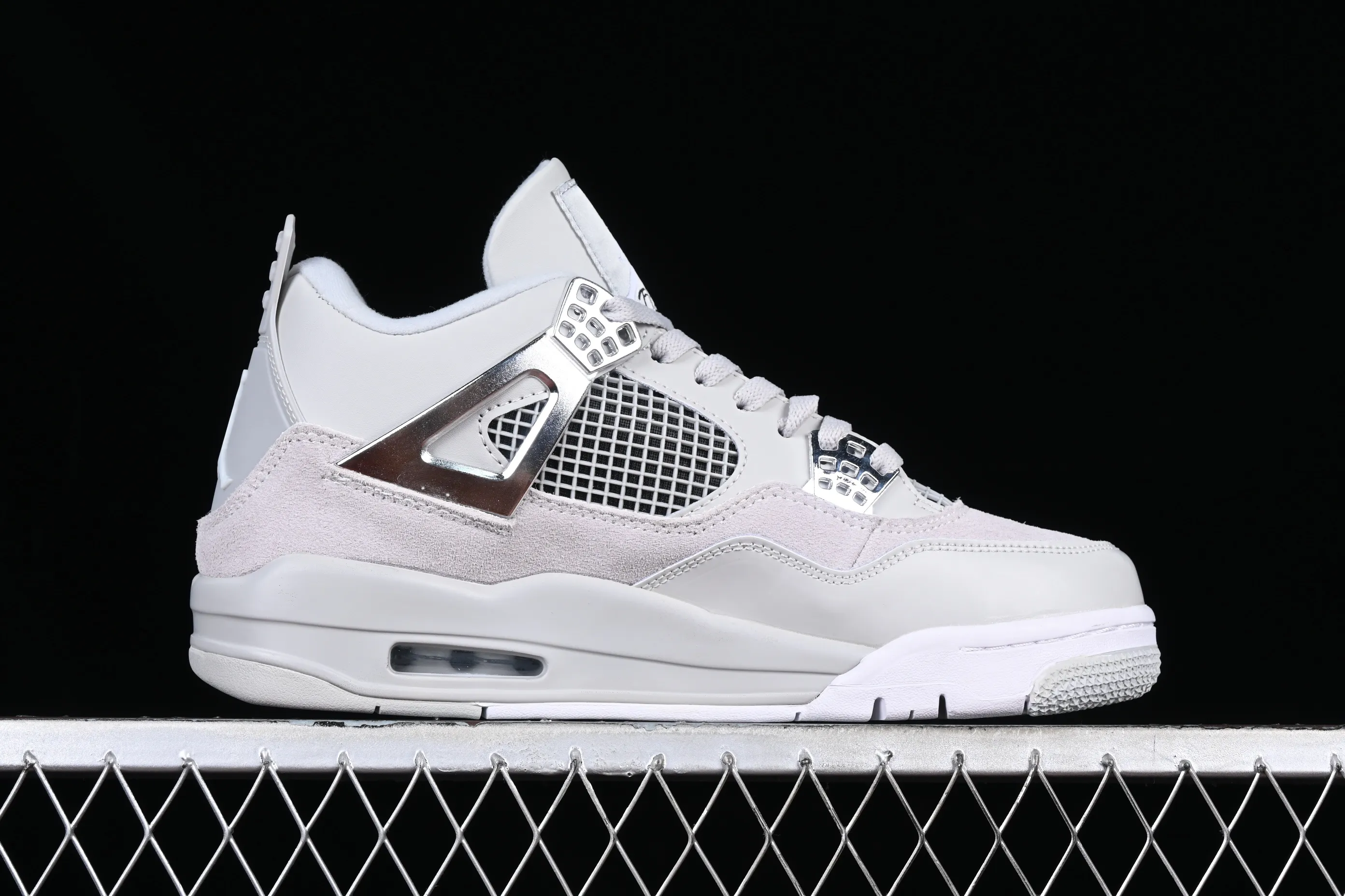 All categories Air Jordan Jordan series basketball shoes Air Jordan 4 cost-effective version Air Jordan 4 Retro "Frozen Moments" AJ4 Joe 4 electroplated silver AQ9129-001